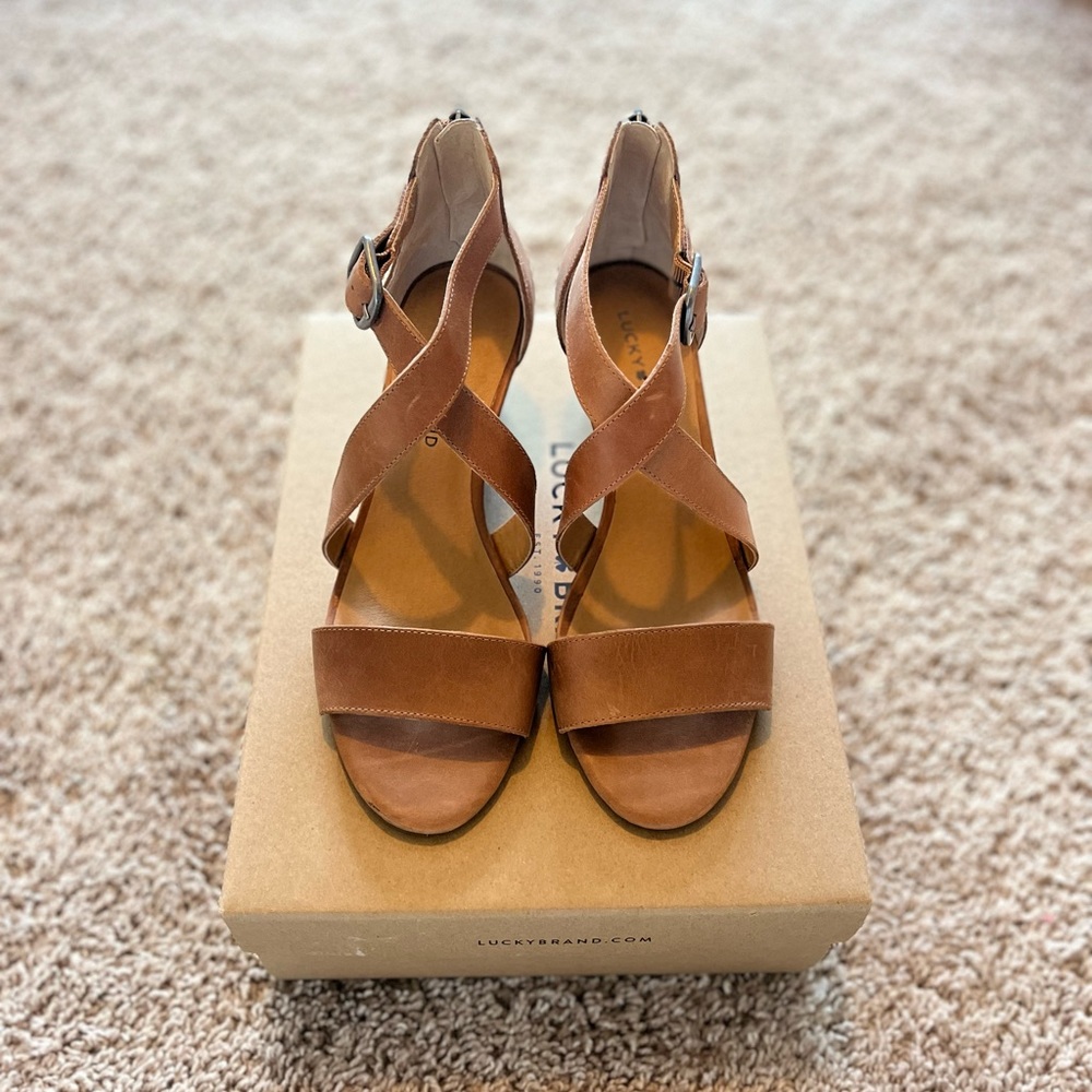 Lucky brand sandals